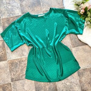 Vintage Victorias Secret Gold Label emerald green short sleeve satin sleep shirt